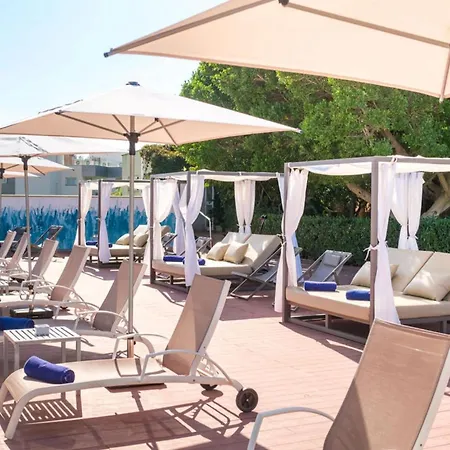 Agua Hotel